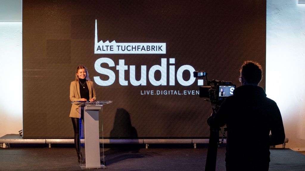 Studio-At_1
