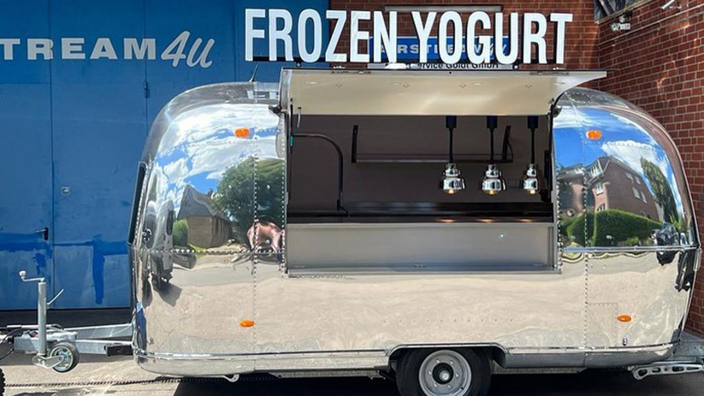 lemonpie-Airstream-FrozenYogurt-02