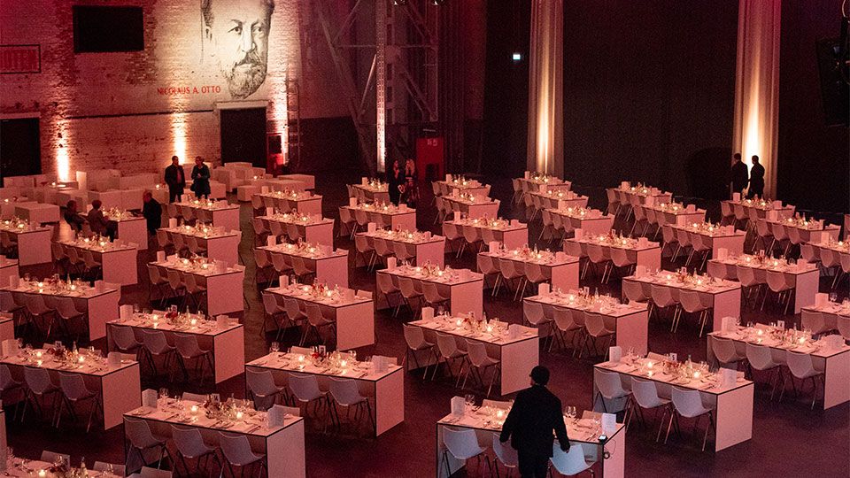 lemonpie-eventcatering-Galaabend-MB-Taxi-Messe_3644-960